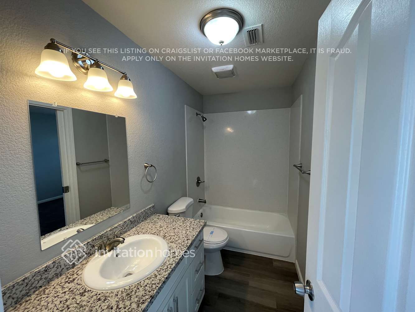 Building Photo - 472 Woodcrest Dr