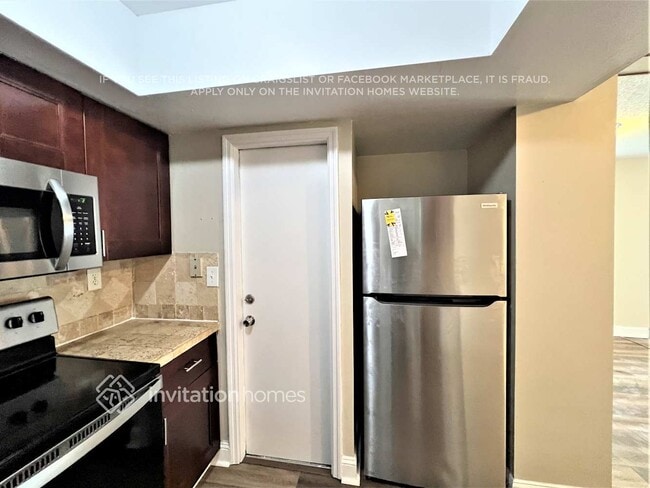 Building Photo - 6602 Pebble Beach