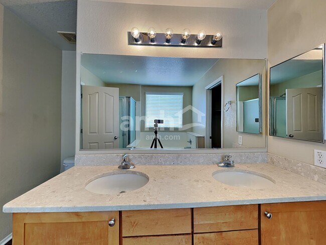 Building Photo - 25822 W Nancy Ln