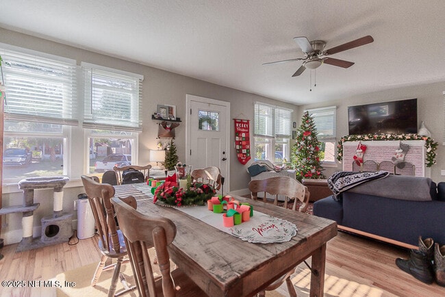 Building Photo - 909 Talbot Ave