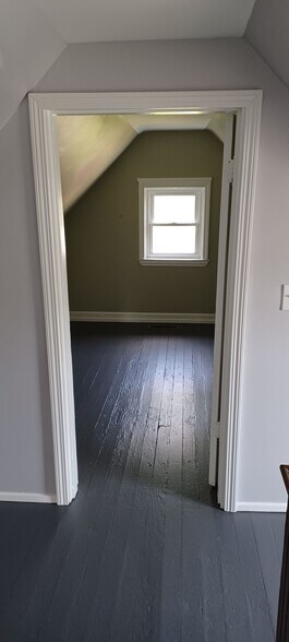 Building Photo - 4819 Forest Ave