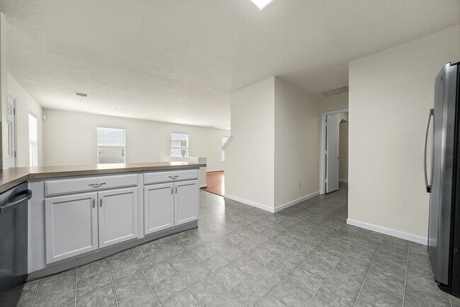 Building Photo - 20703 Cypress Post Dr