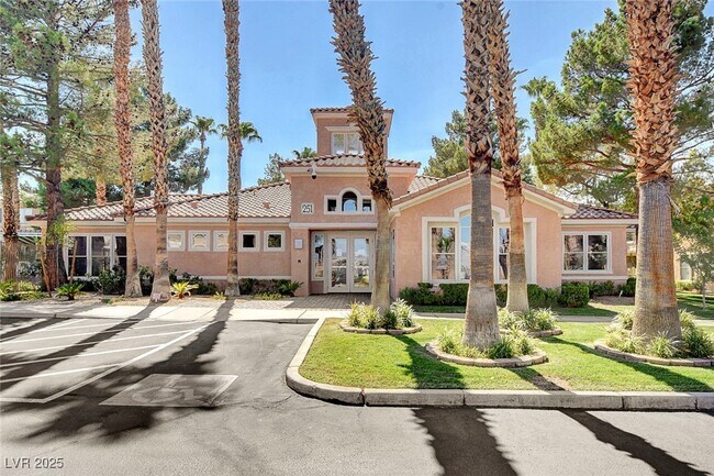 Building Photo - 251 S Green Valley Pkwy