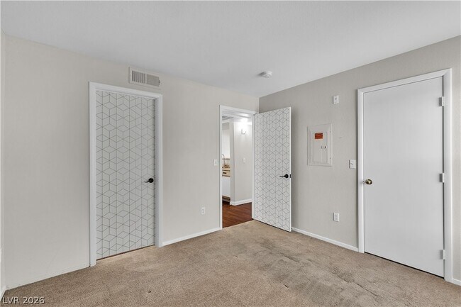 Building Photo - 2300 E Silverado Ranch Blvd