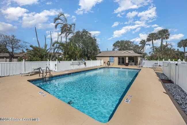 Building Photo - 201 International Dr