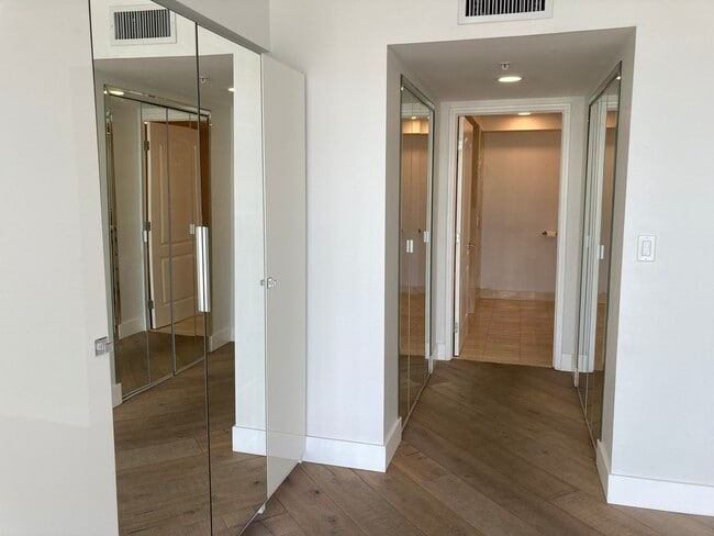 Hallway - 1800 Purdy Ave