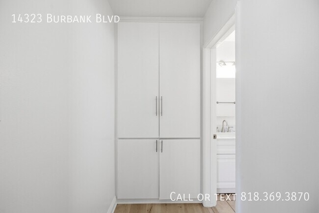 Building Photo - 14323 Burbank Blvd