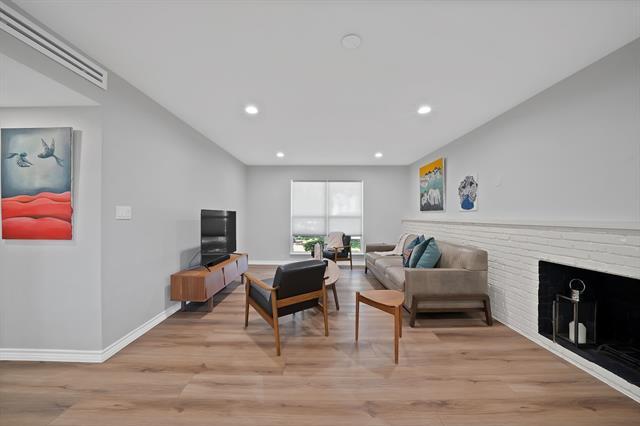 Building Photo - 1427 Stagecoach Dr