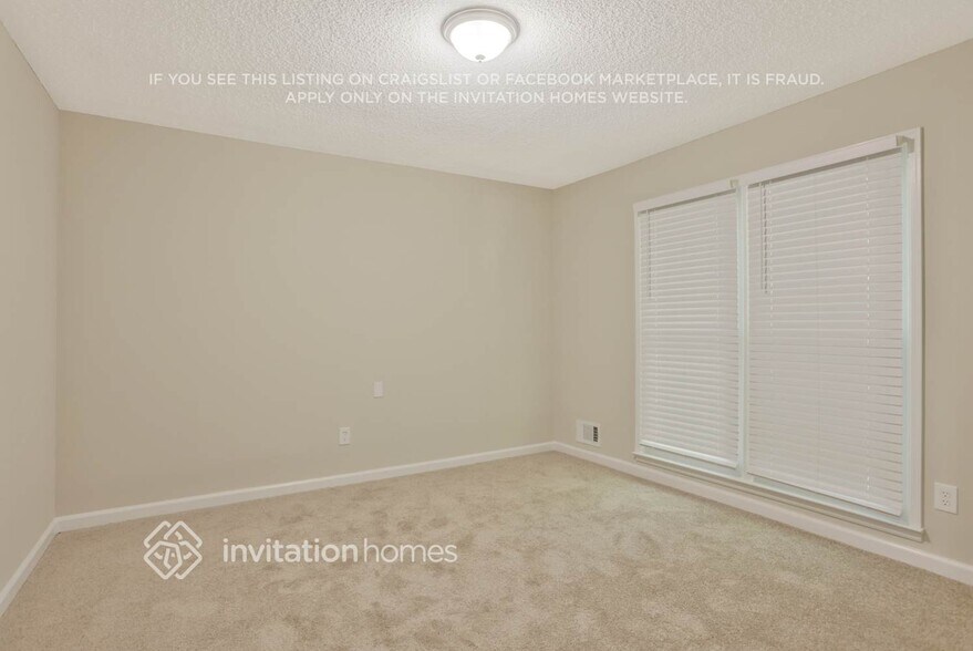 Building Photo - 3607 Memorial Pkwy NW