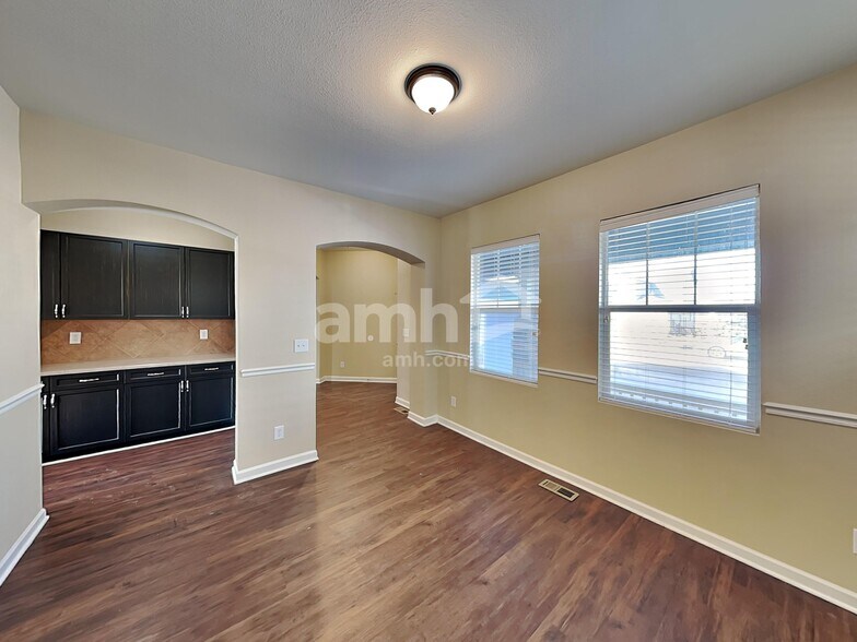 Building Photo - 22262 E Bellewood Pl