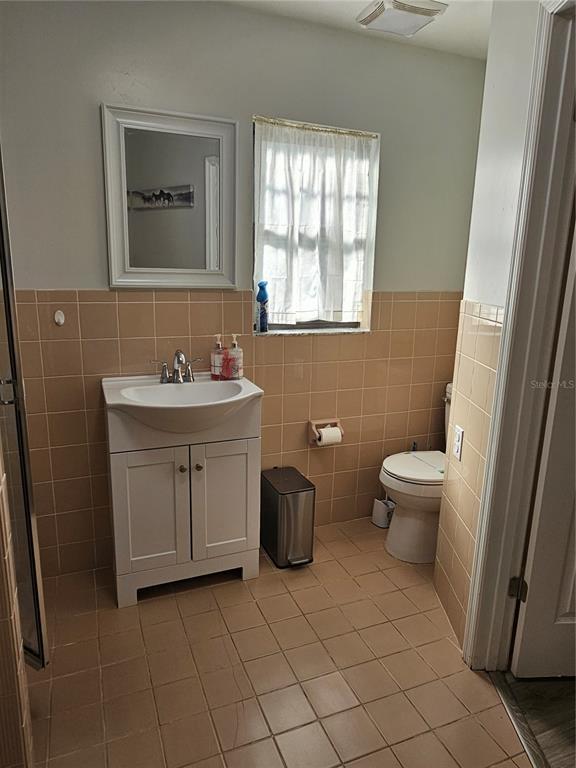 Building Photo - 1745 Foxcreek Ln