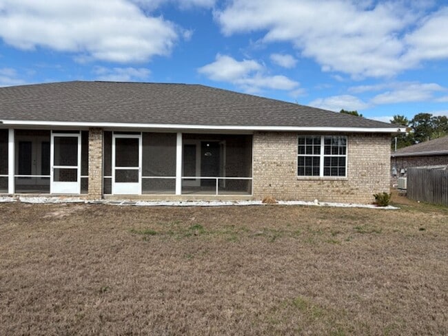 Building Photo - 1831 Sundown Dr