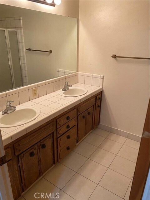 Building Photo - 1520 Spalding Ave