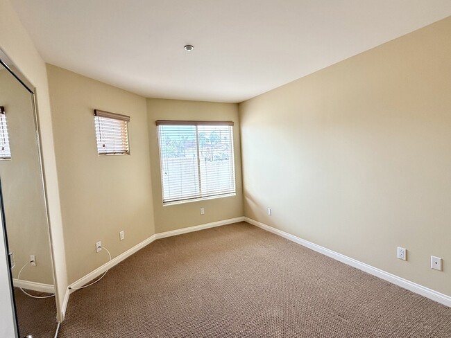 Building Photo - 4966 Dunes Cir