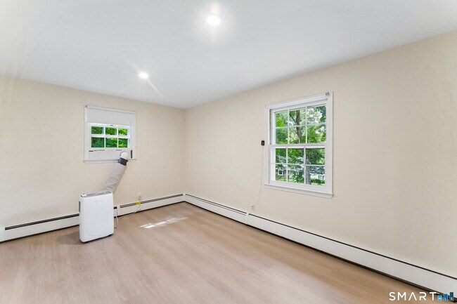 Building Photo - 80 Hannahs Rd