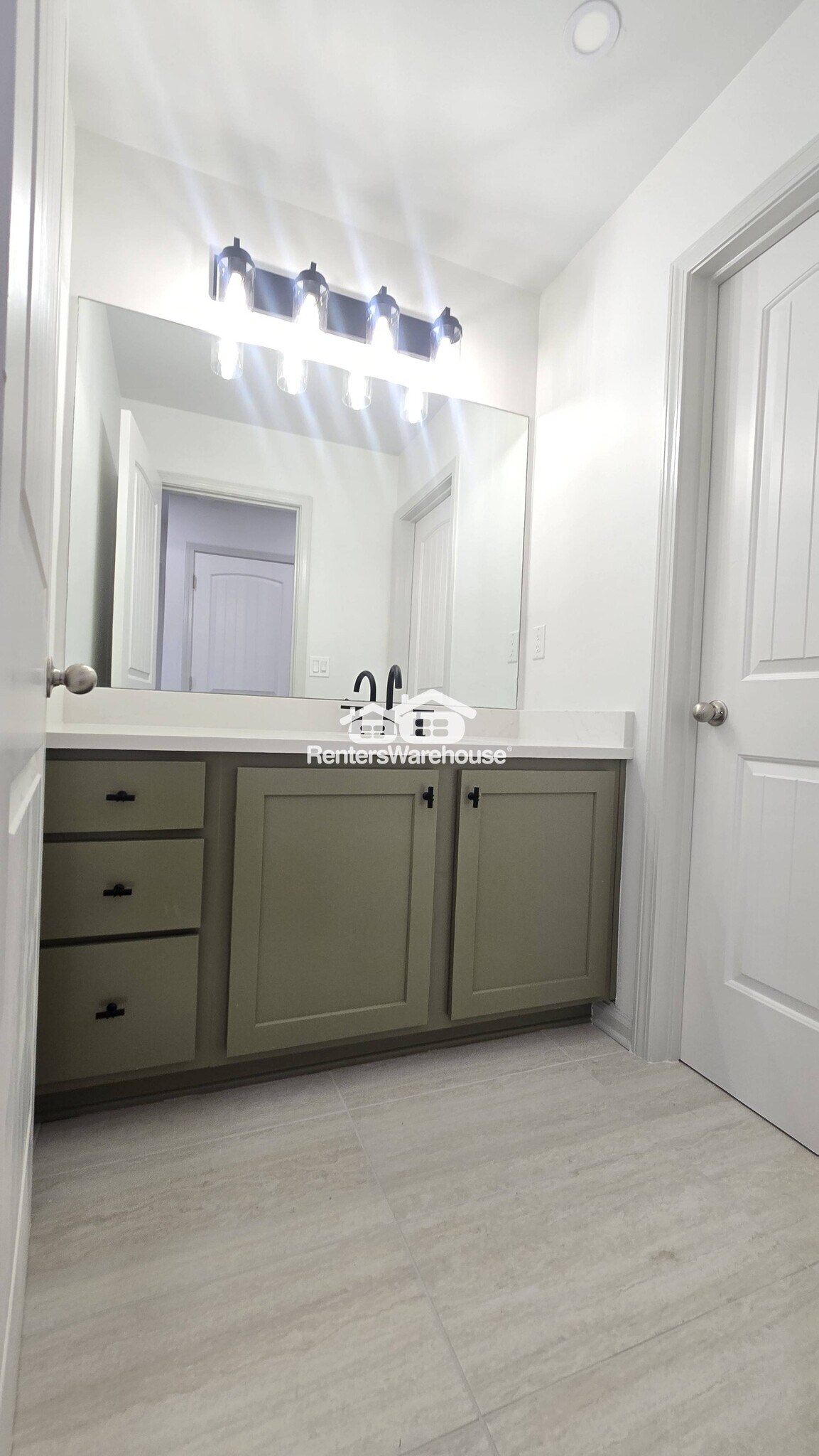 Building Photo - 796 Grenier Terrace NE