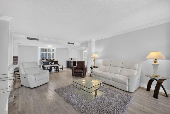 Building Photo - 5400 N Ocean Dr