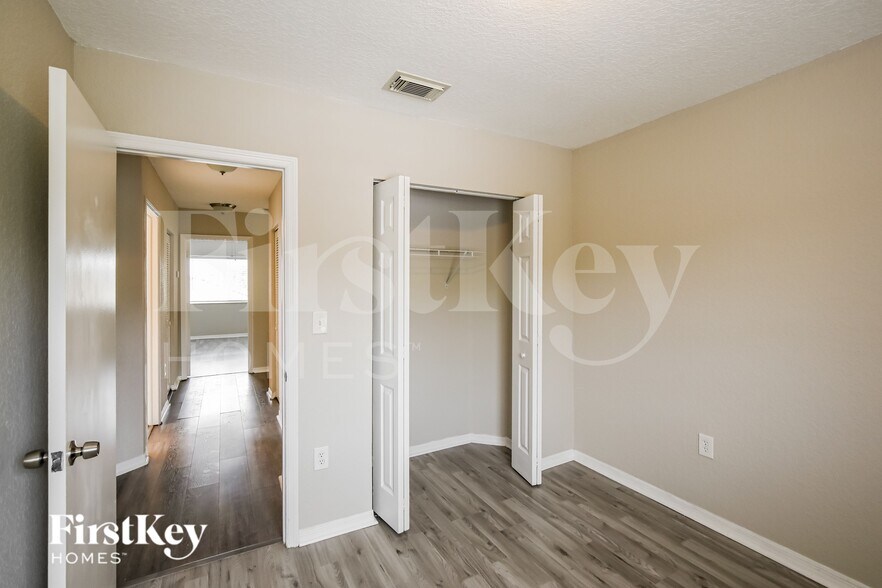 Building Photo - 18050 SW 142nd Ct