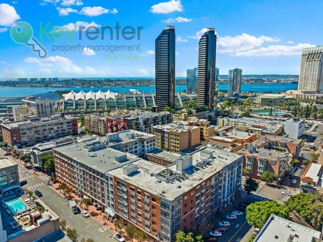 Building Photo - Condo in San Diego Marina District | Minutes from San Diego Bay & Petco Park