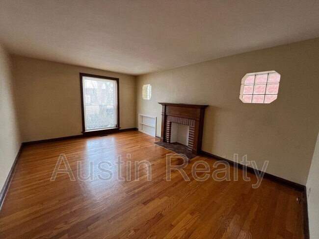 Building Photo - 5834 Nottingham Ave