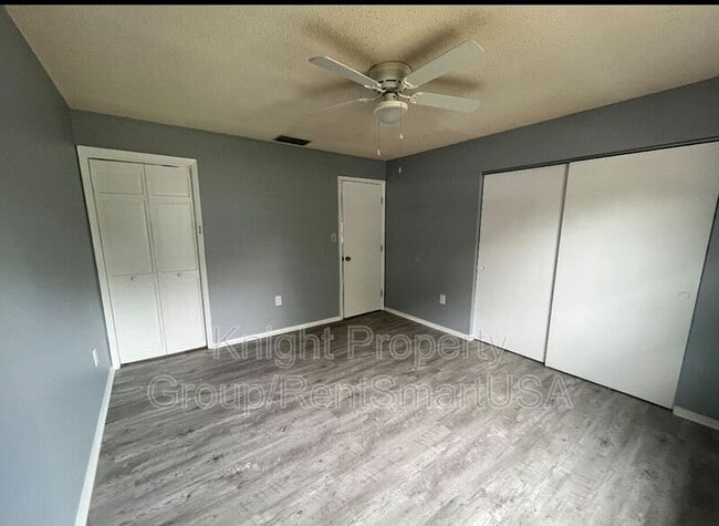 Building Photo - 98 Surf Dr