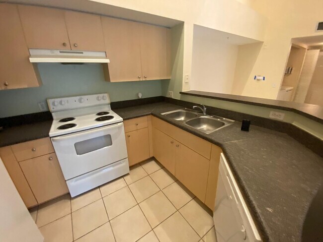 Building Photo - 4211 San Marino Blvd