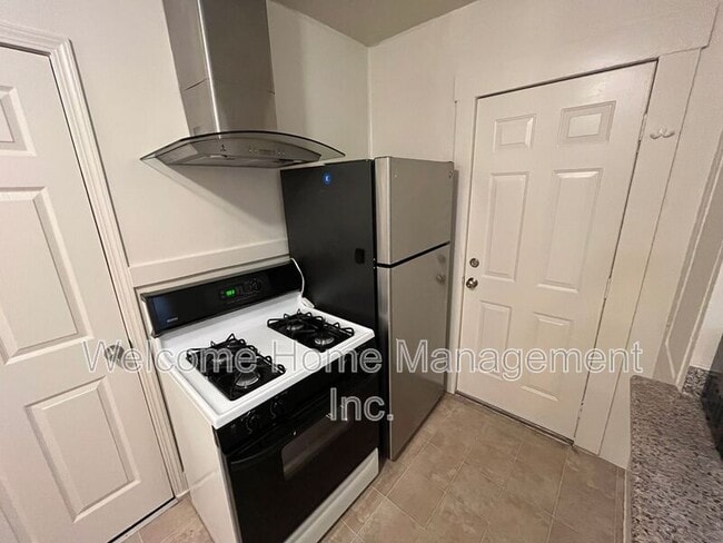 Building Photo - 1940 California St