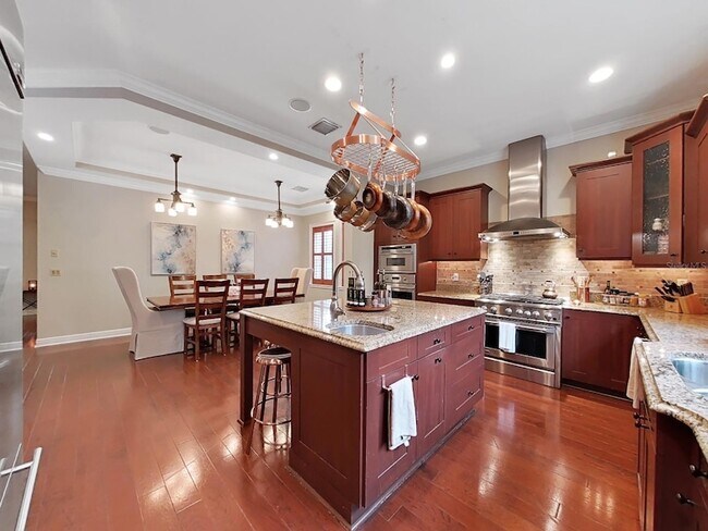 Building Photo - 4313 W Granada St