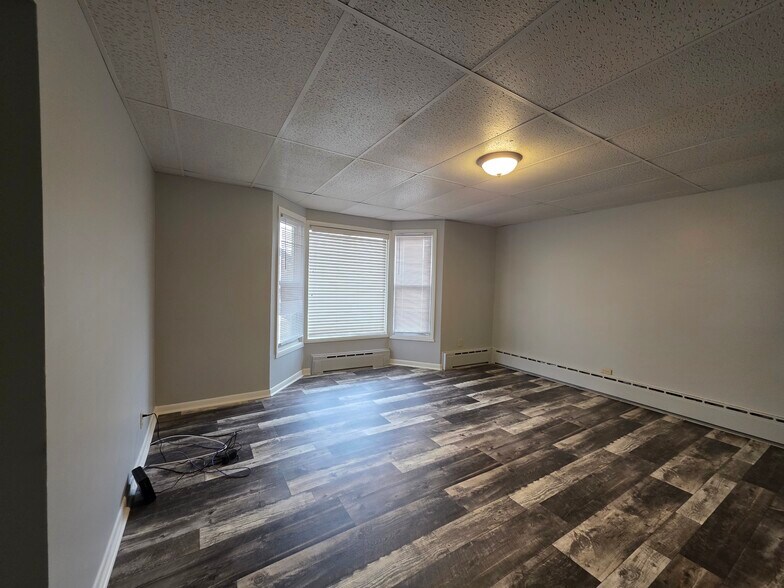 Building Photo - 1346 Lincoln Ave