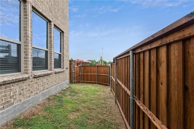 Building Photo - 2900 Galveston St