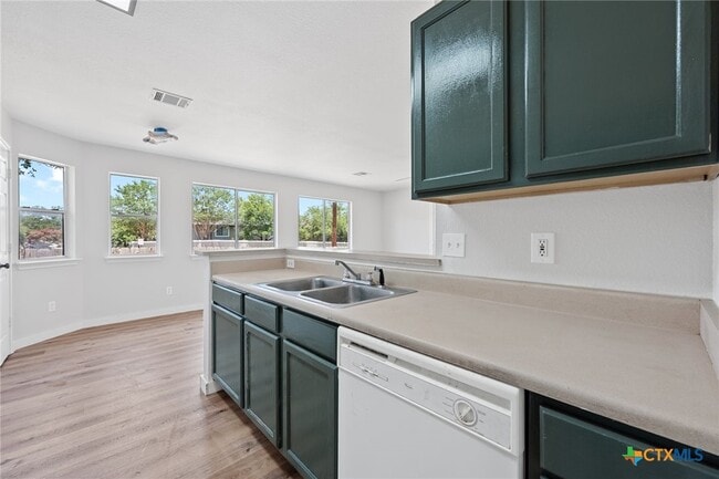 Building Photo - 107 Cedargrove