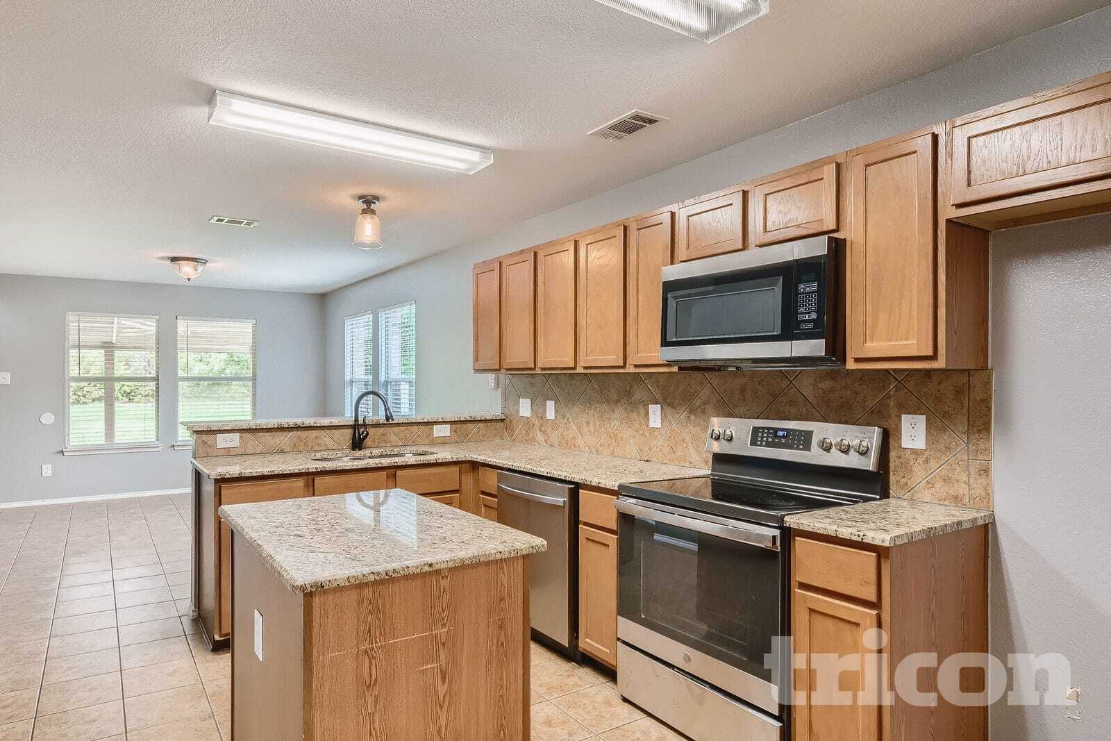 Building Photo - 3911 Alpha Way