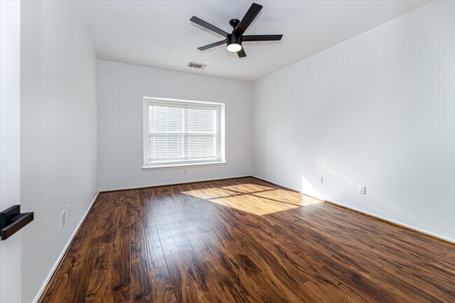 Building Photo - 150 S Star Ridge Cir