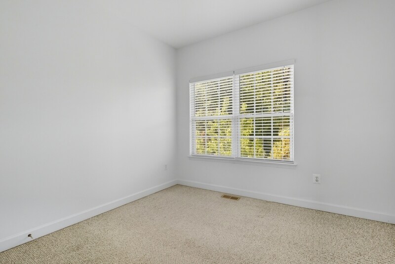 Building Photo - 613 Spectator Ave