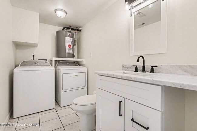 Building Photo - 1280 Jimmy Buffett Mem Hwy