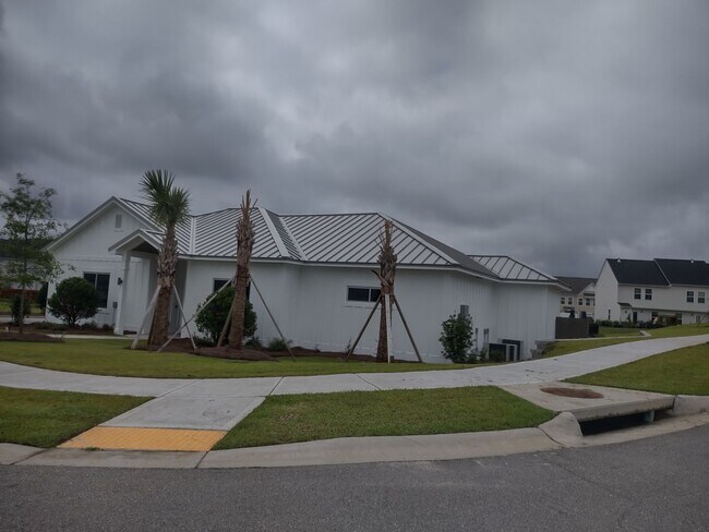 Building Photo - 1031 Ashcroft Cir