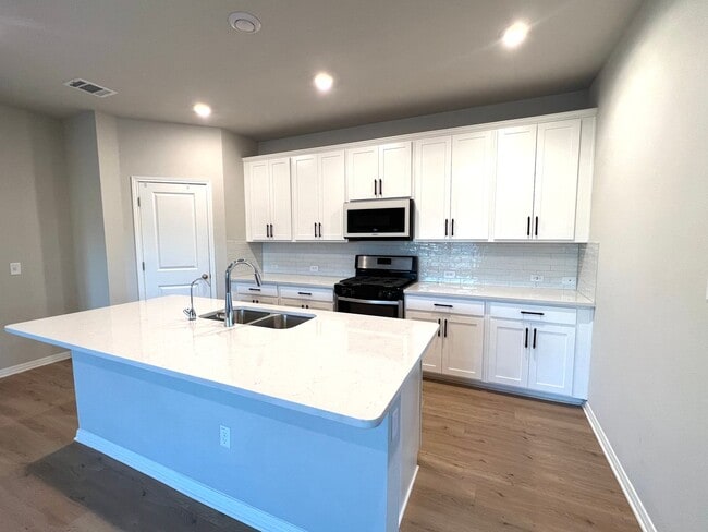 Building Photo - Two Story 5 bedrooms and 3 bath home for rent, Solar Panels, EV Charge Ready, in a quiet neighbor...
