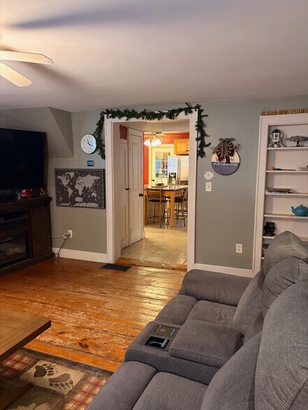 living room - 2644 E Sherman Hollow Rd