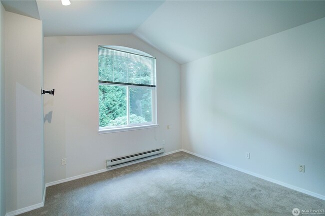 Building Photo - 2bd/2.25ba Bothell Townhome