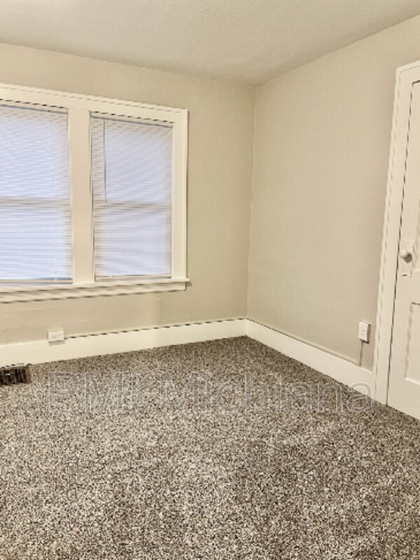 Building Photo - 312 Harrison St