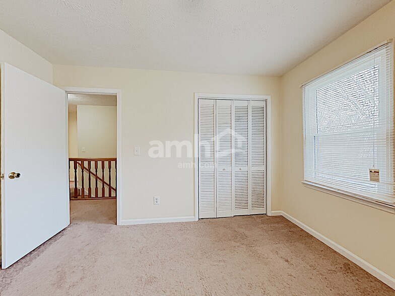 Building Photo - 4121 S Fork Dr