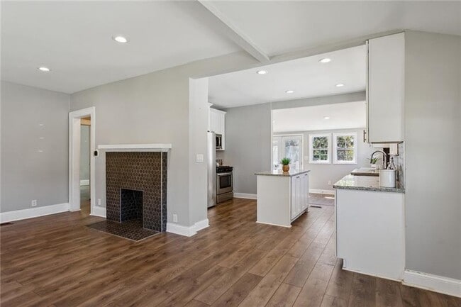 Building Photo - 1654 Westhaven Dr SW