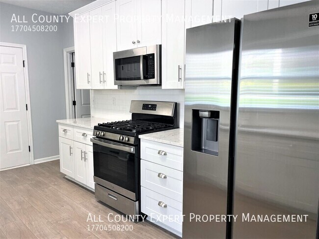Building Photo - 110 Pinion Cir