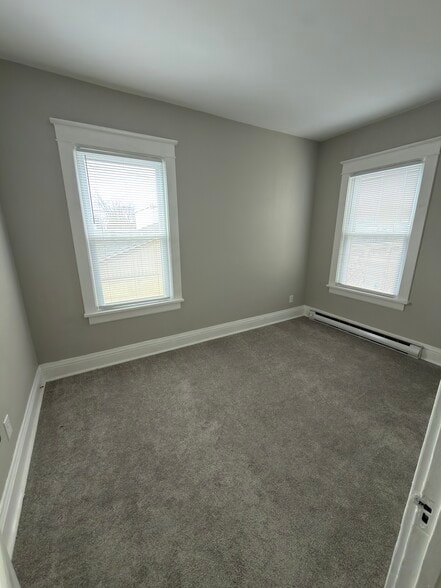 Bedroom 2 - 119 E Raspberry St