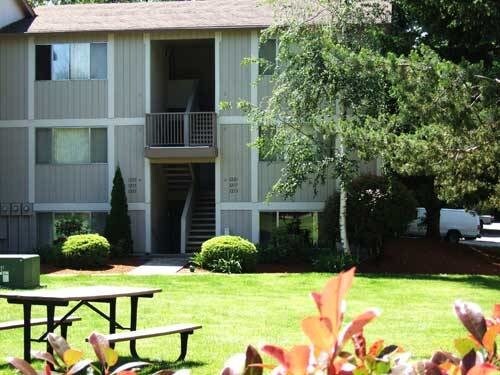 Building Photo - 1229 NE Hogan Pl