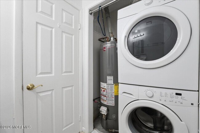 Building Photo - 3431 Bridge Ave