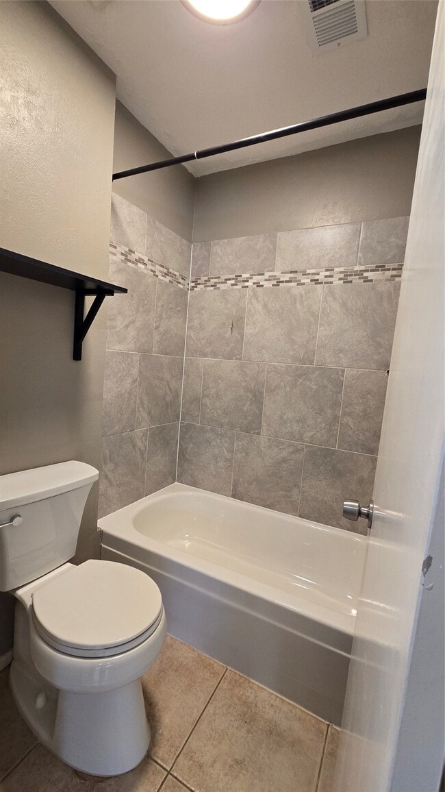 Building Photo - 6125 Brookdale Dr
