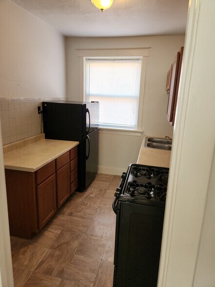 Building Photo - 5239 Bancroft Ave