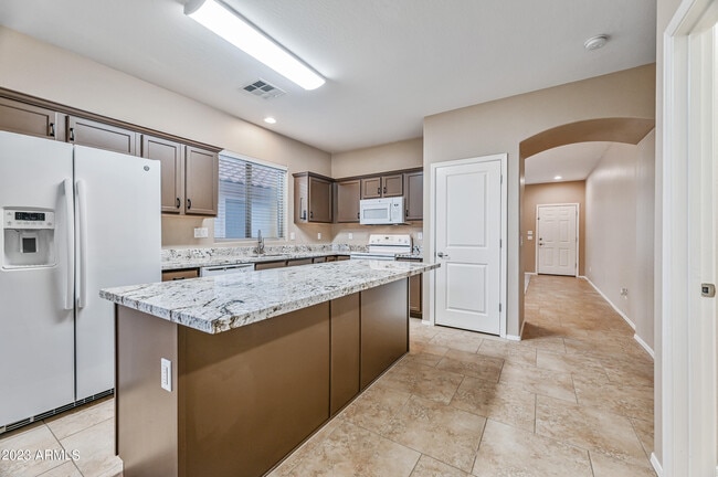 Building Photo - 3075 W Yellow Peak Dr