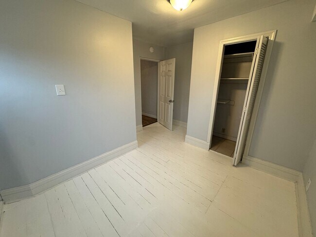 Building Photo - Charming 5BR Home in the Heart of Pittsbur...